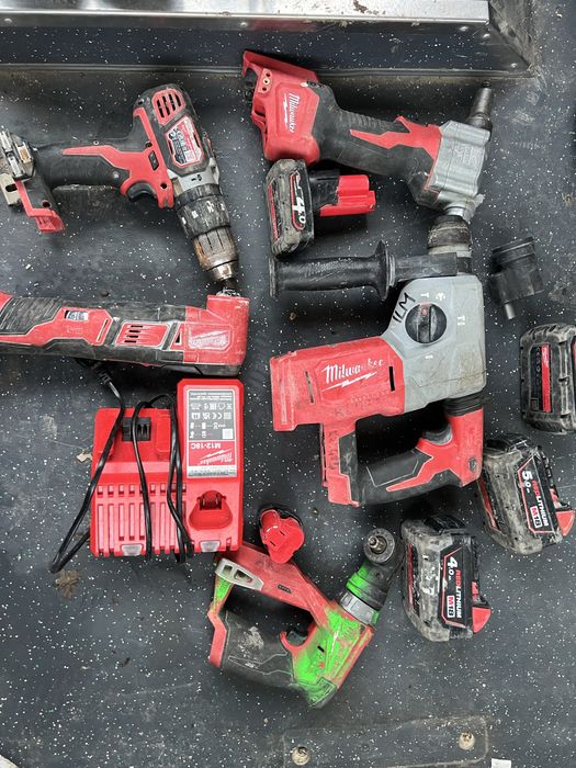 Pachet  scule milwaukee