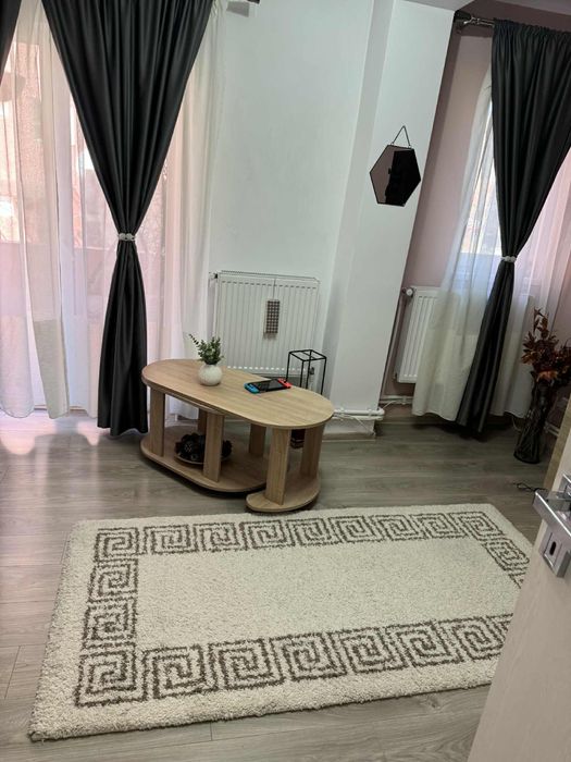 Apartament de vanzare, complet renovat in Aninoasa, jud Hunedoara