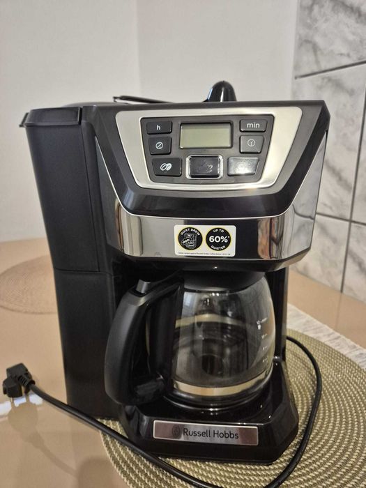 Cafetiera cu rasnita Russell Hobbs, folosita o data!