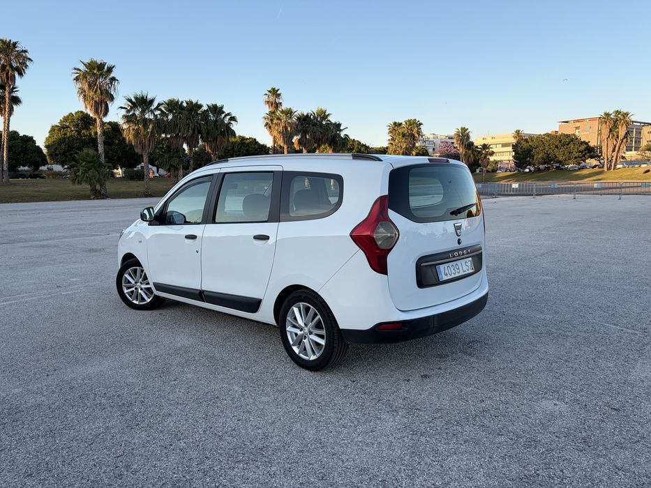 DACIA Lodgy 2021 — imagine 3