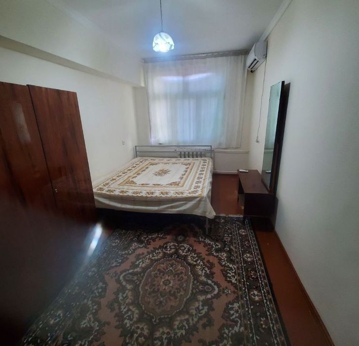 Yunusobod shaxriston 2/4/4 kirpich 2/6 balkon