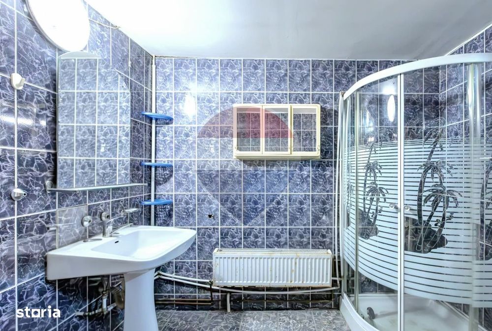 Restaurant și Pensiune/Apartament Onești