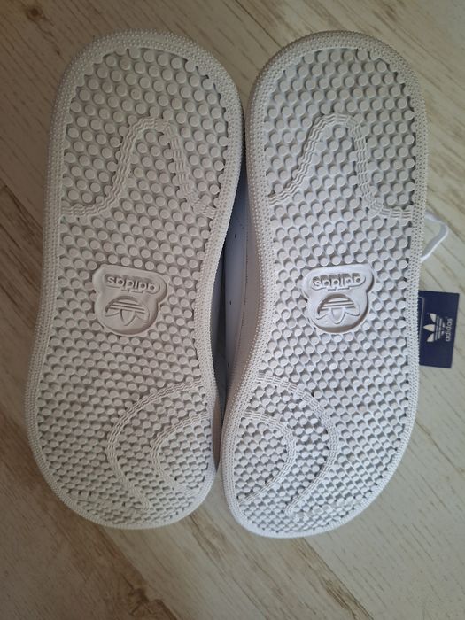 НОВИ Adidas Stan Smith 37 номер