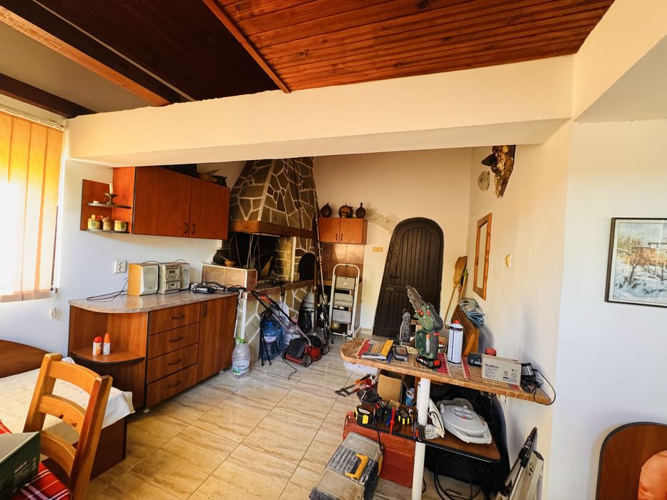 Продава се Къща в Бургас, Възраждане - 140 кв.м за 1286 €/кв.м - Снимка #2