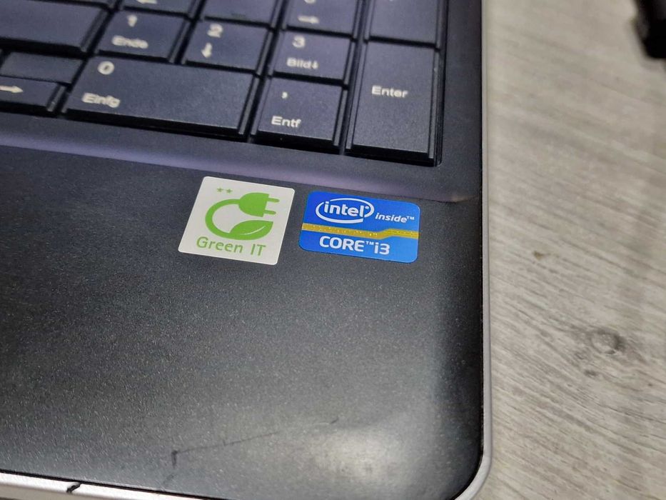 Лаптоп Fujitsu Lifebook A512 / 8GB RAM / 512HDD / i3-3110M