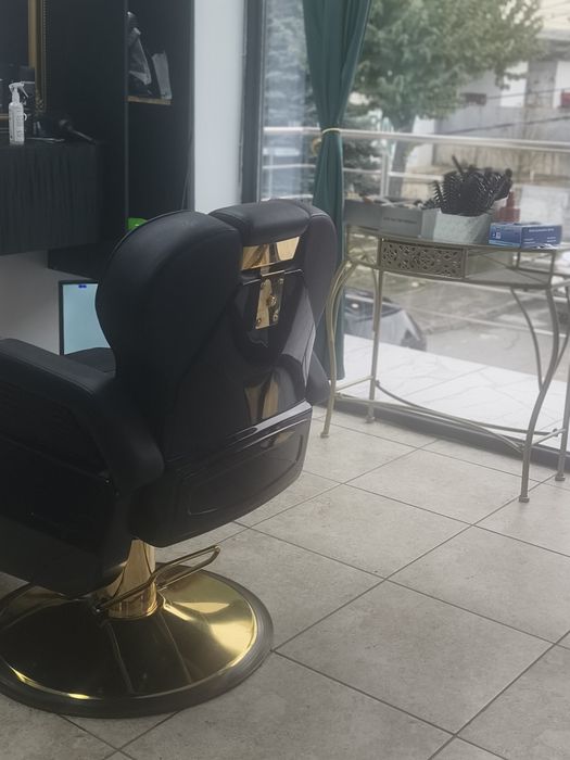 Închiriez spațiu comercial central !