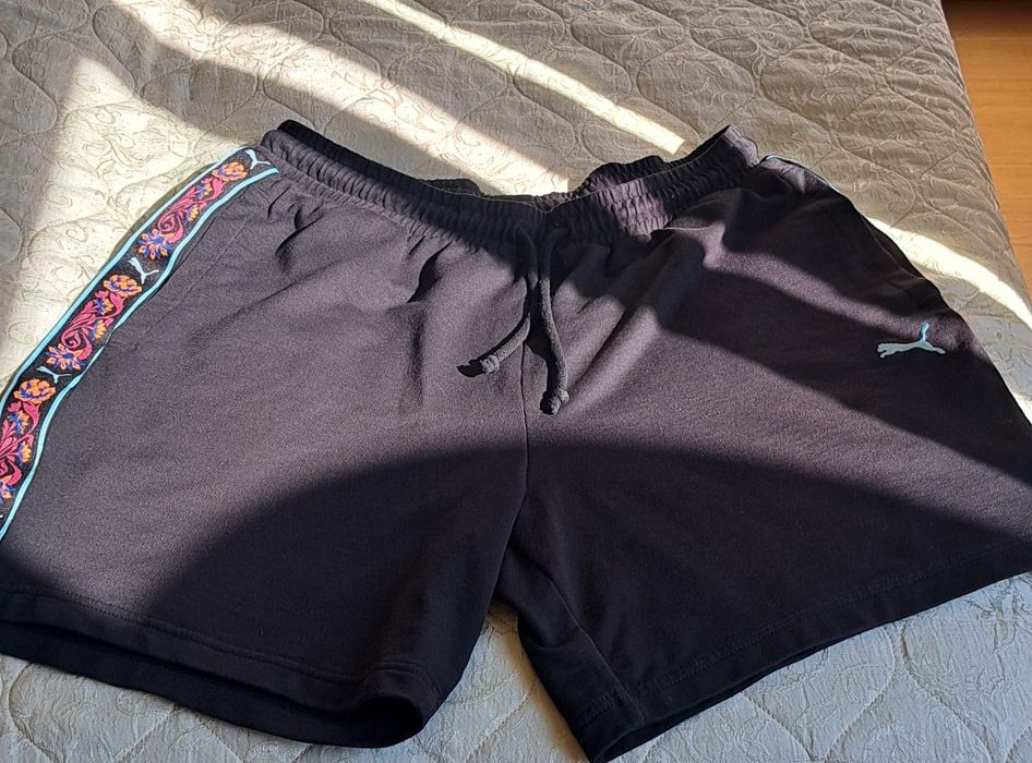 Къси спортни панталони PUMA, L размер