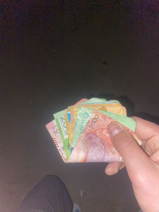 обменяю мопед на айфон