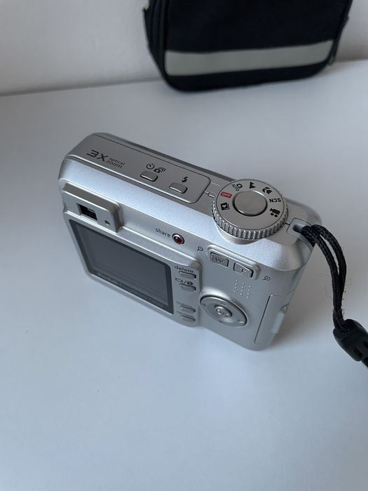 Camera Foto Digitala KODAK EasyShare C533 Silver 5.0MP  3x Optical Zoom 2GB Digital Point and Shoot Camera