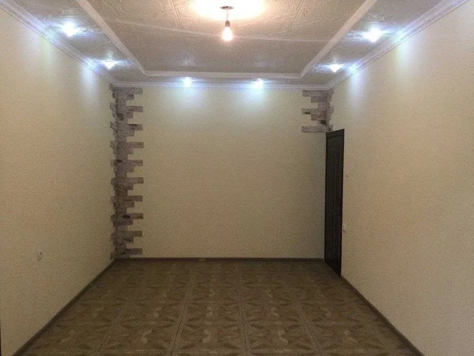 Продается не жилое помещение в ТТЗ-2 напротив M-Clinic 70м2. Фасад 9м