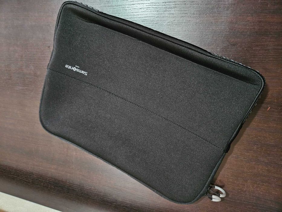 Husă Samsonite pentru laptop 17'' (mărime L).