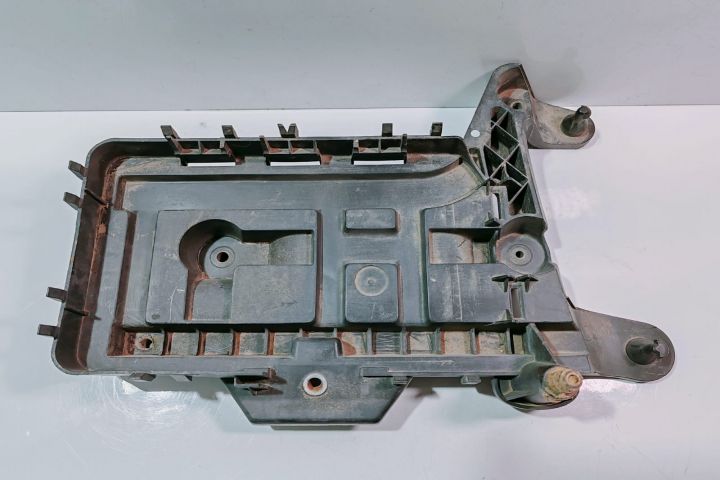 Suport  baterie 1K0915333B Seat Leon a 2-a generatie 1P seria