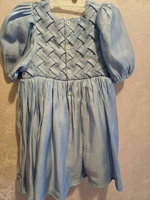 Ефектна рокля за 5-6 годишна дама