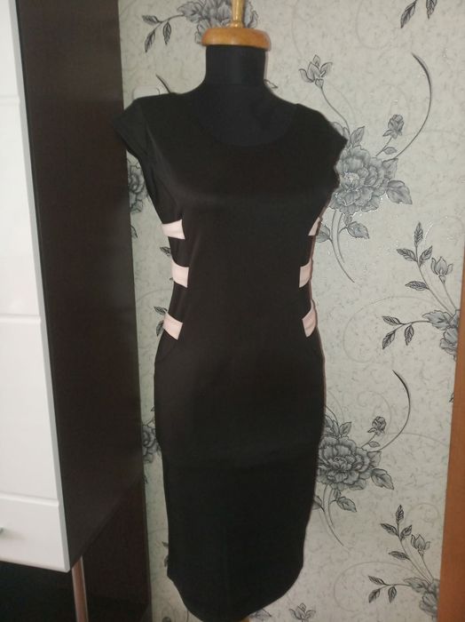 Продам платье на стройняшку!