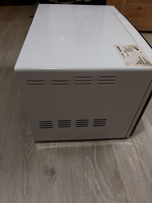 Микровалновка в отличном состояний