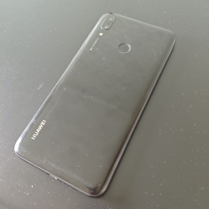 Huawei Y7 2019 года