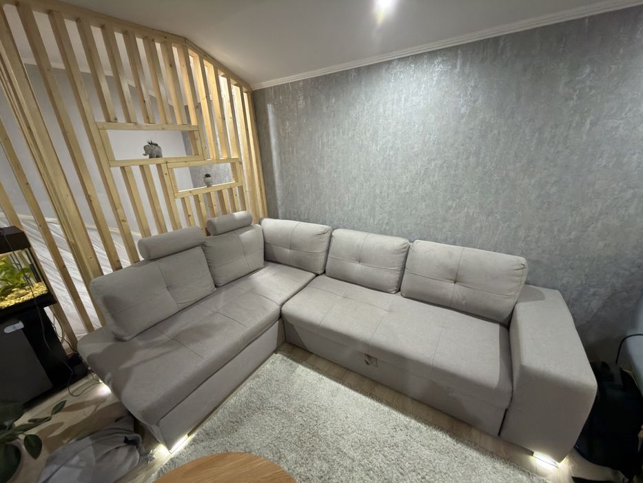 Canapea extensibila iluminat led