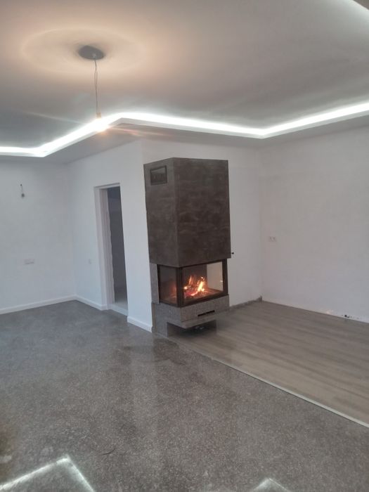 Focar șemineu din sticla