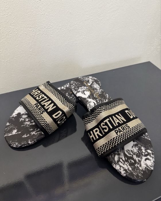 Чисто нови чехли MIU MIU и Christian Dior