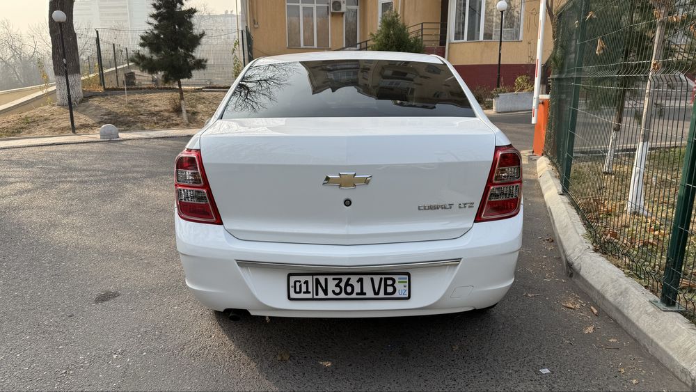 Chevrolet Cobalt 2022 — 4