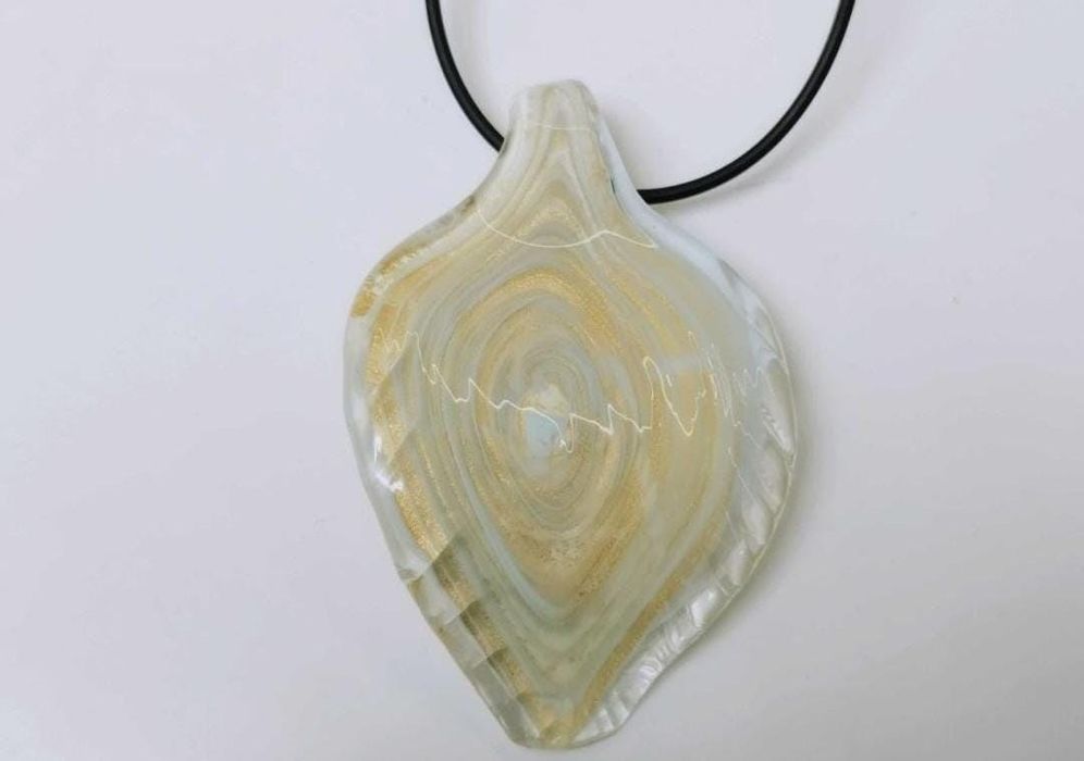 Colier cu pandantiv frunza din sticla Murano