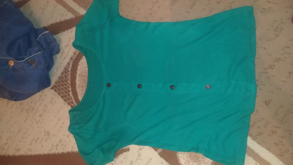 Koylak,koftochka va fudbolkalar.10mingdan 30 minggacha.razmer S.