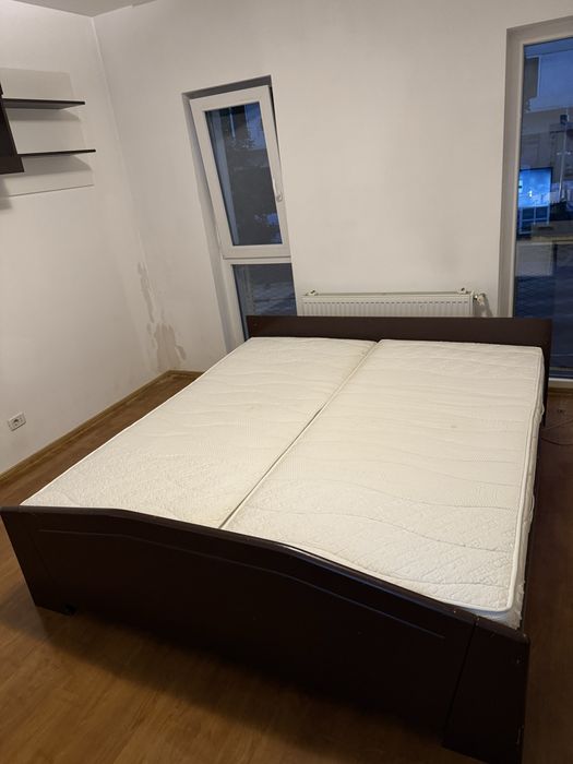 Pat 1.8 x 2 m cu 2 saltele incluse