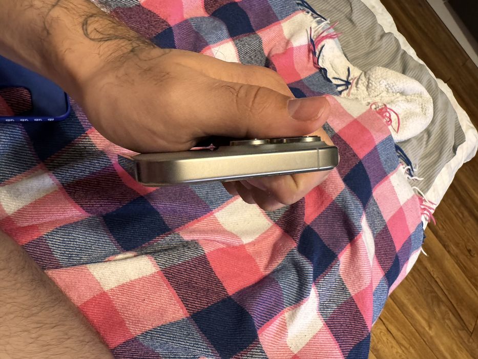 Обмен iPhone 16 Pro Max на Z Fold 6