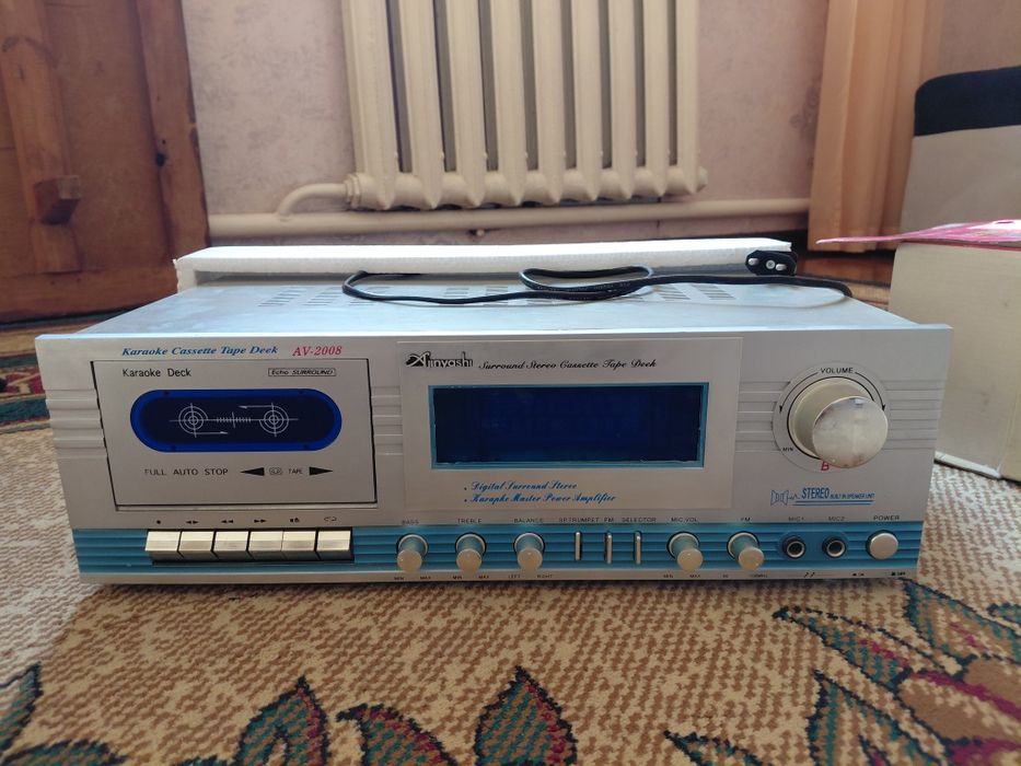 Маяк магнитафон колнки внутри