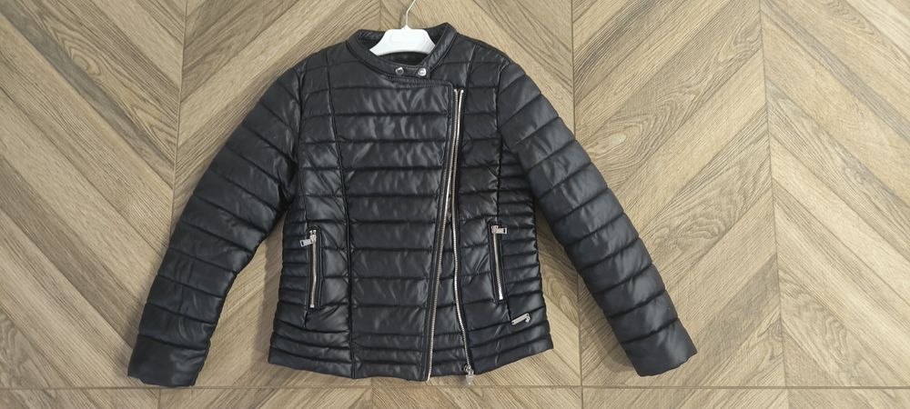 Детско яке на Guess