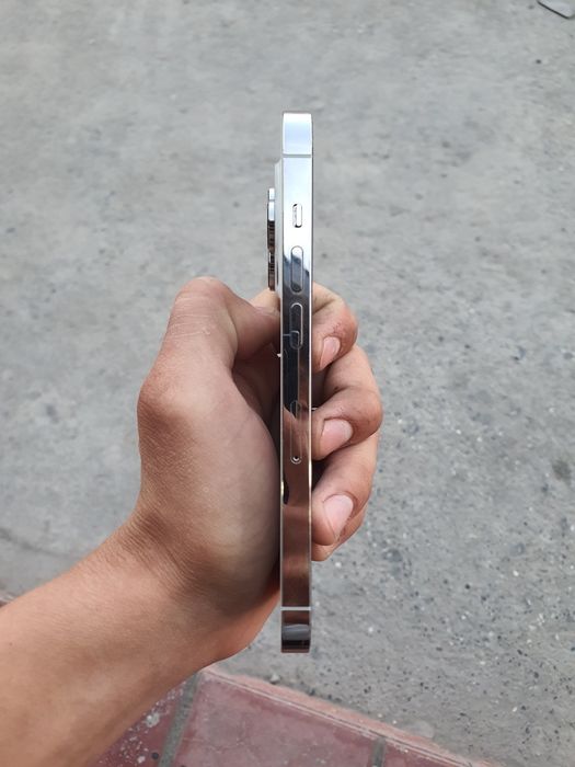 iPhone.    14pro