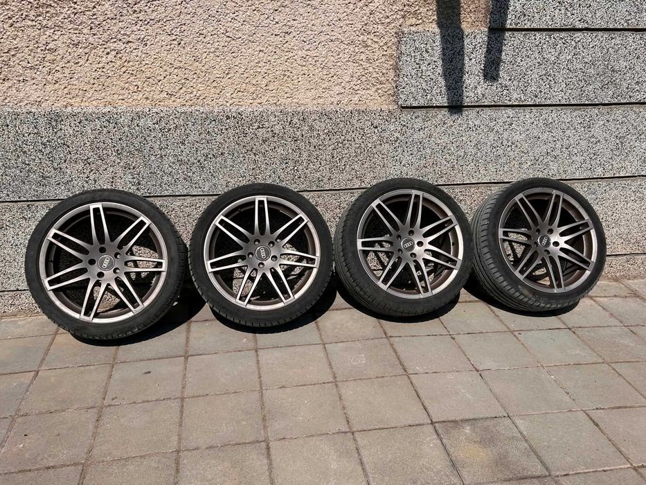 Гуми с джанти "Speedline" за Ауди 8.5JX19 H2 / ET45