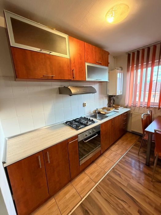Apartament 3 camere Vasile Aron