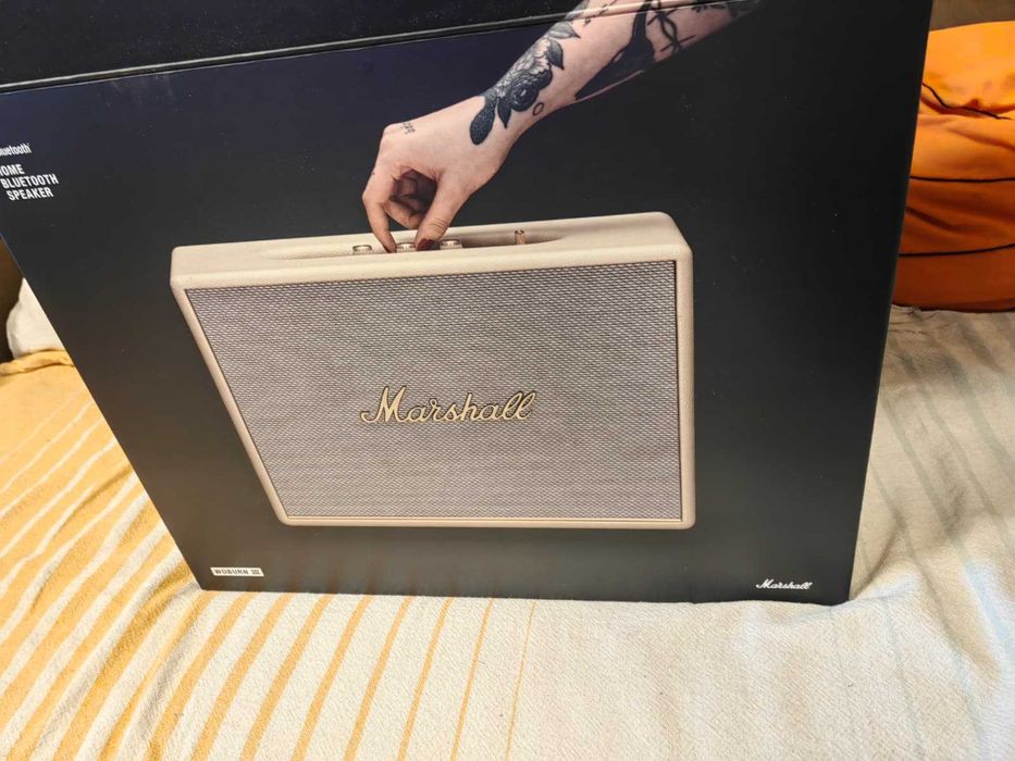 Чисто Нова с 2 години гаранция Marshall музикална система Woburn 3 III