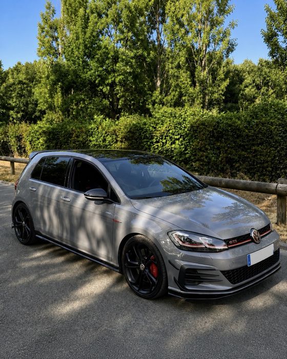 Добавка за прагове TCR стил за Golf 7/7.5 MK7 (2012-2020)