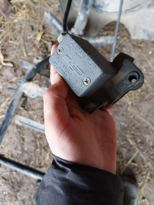 Vând cadru de malaguti f12 +frână fata și bara fată