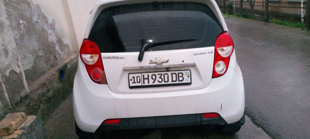 Chevrolet Spark srochno sotiladi holati yaxshi