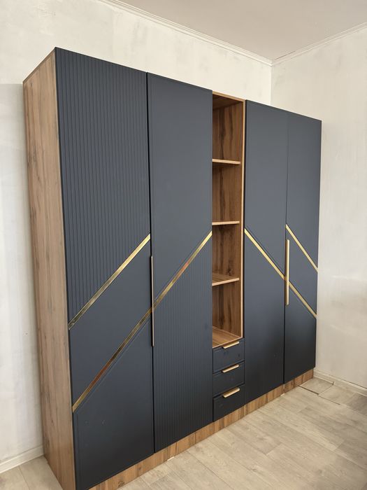 Распашной шкаф Престиж 4Д, 210x215х50 см, темно-серый