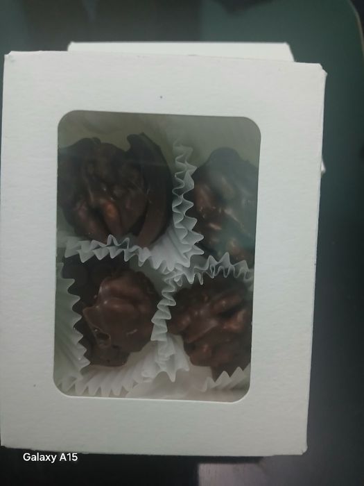 Shirinliklar savdosi 15 000 dan