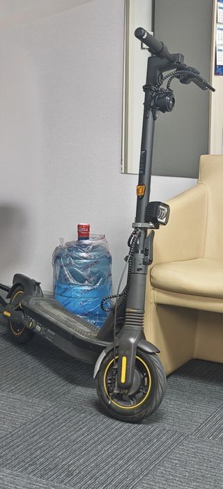 Продам самокат Segway Ninebot Max G2