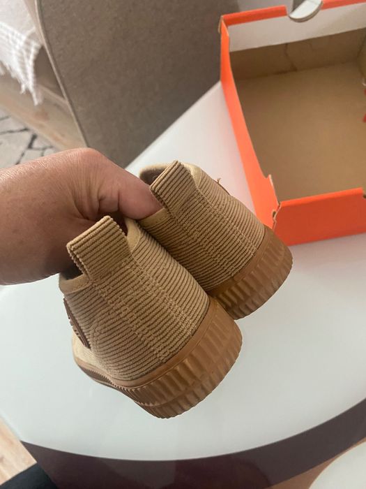 Платнени обувки на Reserved