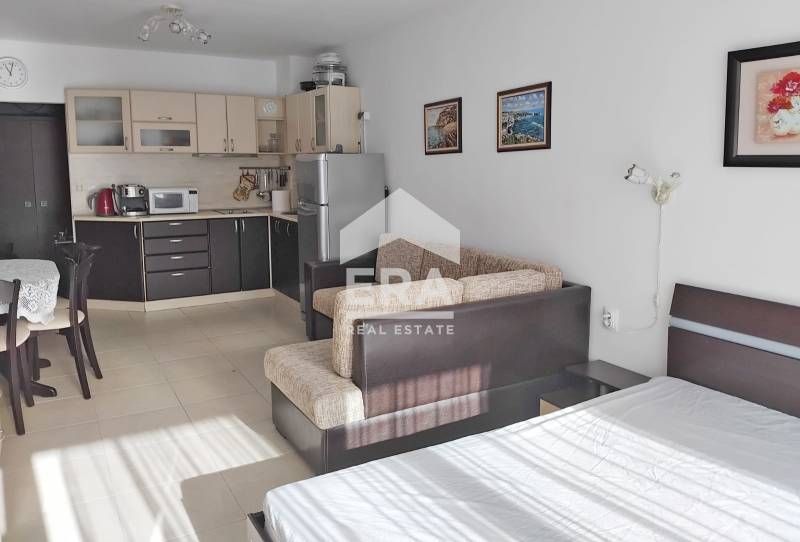 Обзаведено студио под наем