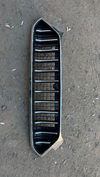 Продам Решетку от машины JAC