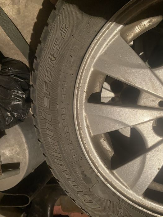 Продам диски с летней резиной