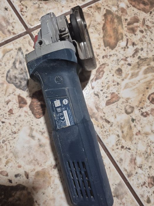 Polizor unghiular Bosch