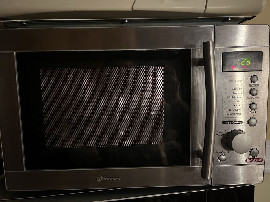 Микровълнова фурна Rohnson