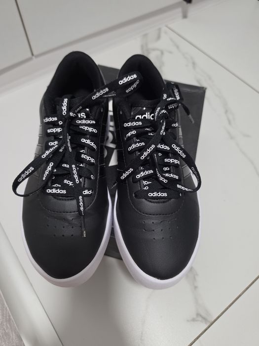 Маратонки Adidas