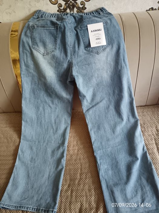Продам джинсы новые