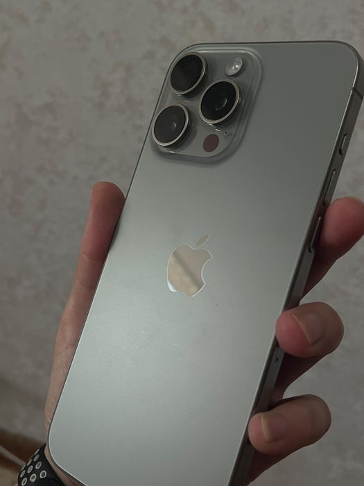 Iphone 15 pro max 80% 256gb