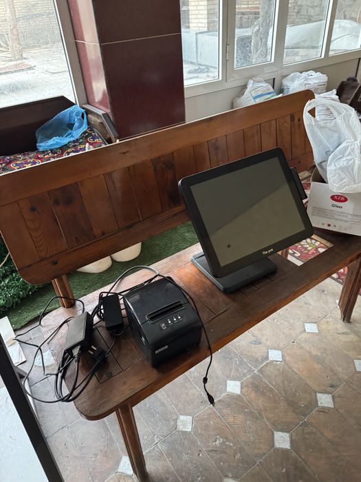 The pos cafe helper
